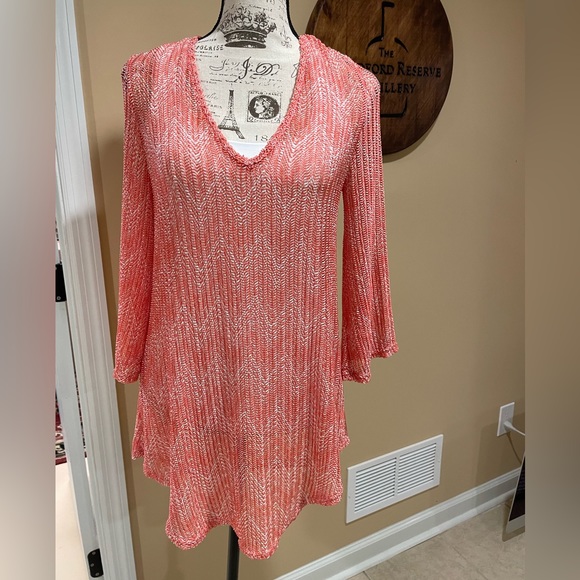 Jordan Taylor Other - Jordan Taylor Coral & White herringbone Cover-up M